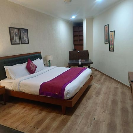 Hotel A1 Jalandhar Exterior foto